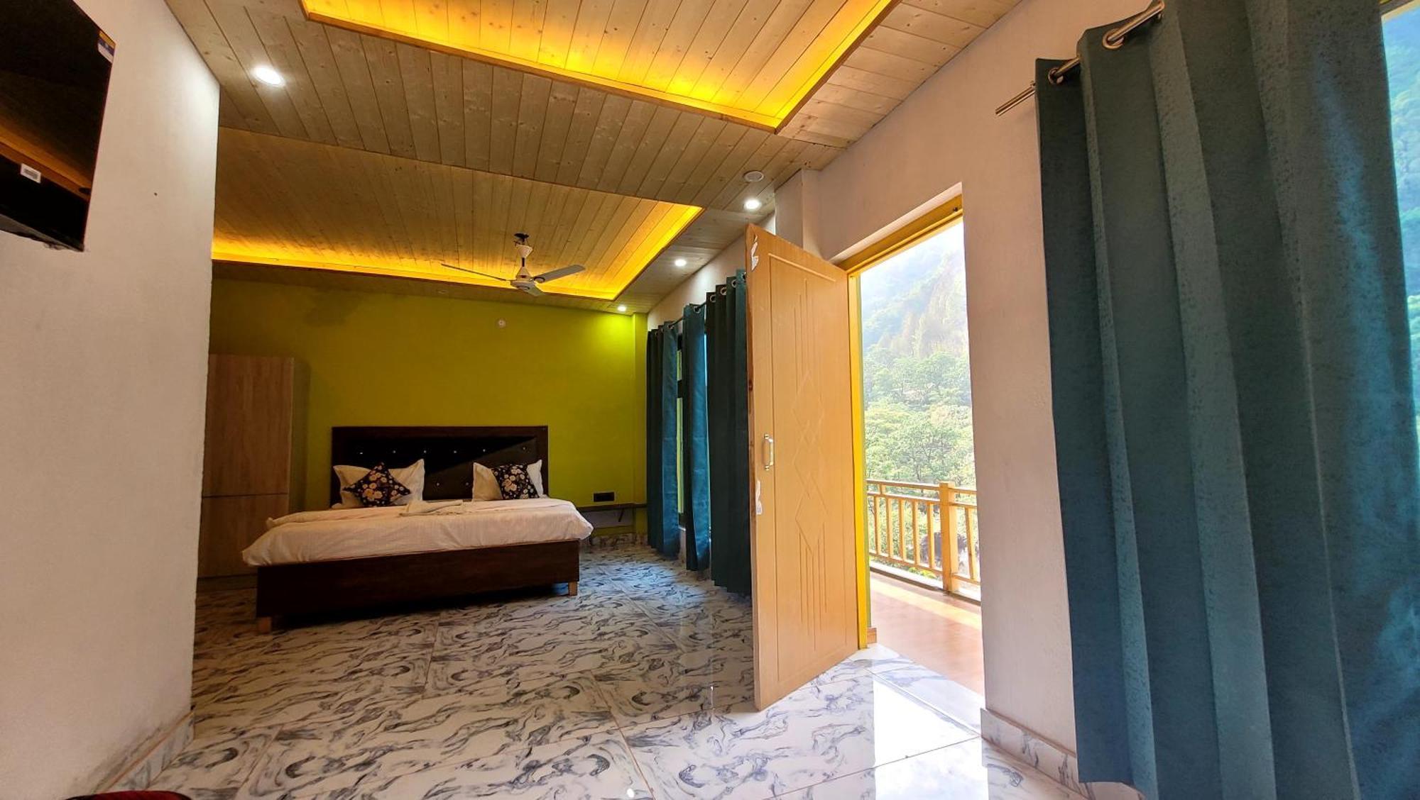 Hotel Mountmemory , Barkot-Yamunotri Екстериор снимка