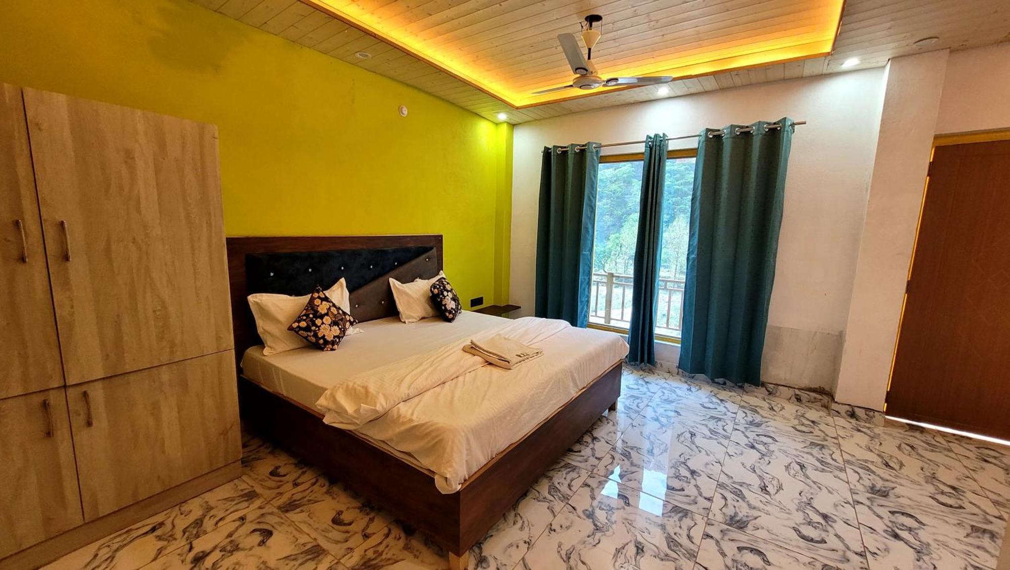 Hotel Mountmemory , Barkot-Yamunotri Екстериор снимка